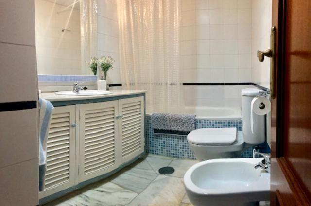Gatu Premium Villa Isabel Terraza,Parking,1ºlinea Playa,Wifi,Vista Al Mar , Preferente Mayores De 25 Anos Y Familias Cadiz Luaran gambar