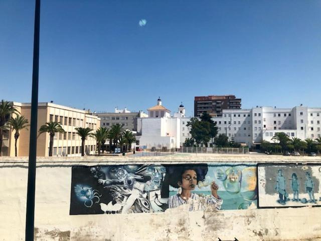 Gatu Premium Villa Isabel Terraza,Parking,1ºlinea Playa,Wifi,Vista Al Mar , Preferente Mayores De 25 Anos Y Familias Cadiz Luaran gambar